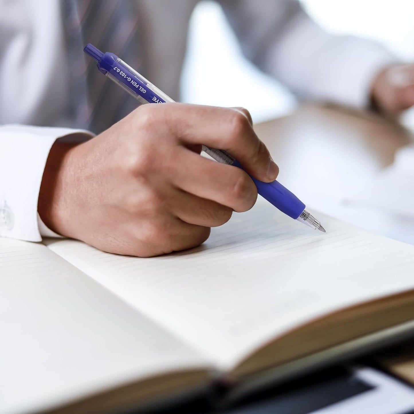 EYEYE G-103 Retractable Gel Pens 0.7mm, 50 Pack 0.7 mm Blue Ink Medium Point Ballpoint Pen Quick Drying, Pen Fine Point Smooth Writing Pens for for Office School Supplies