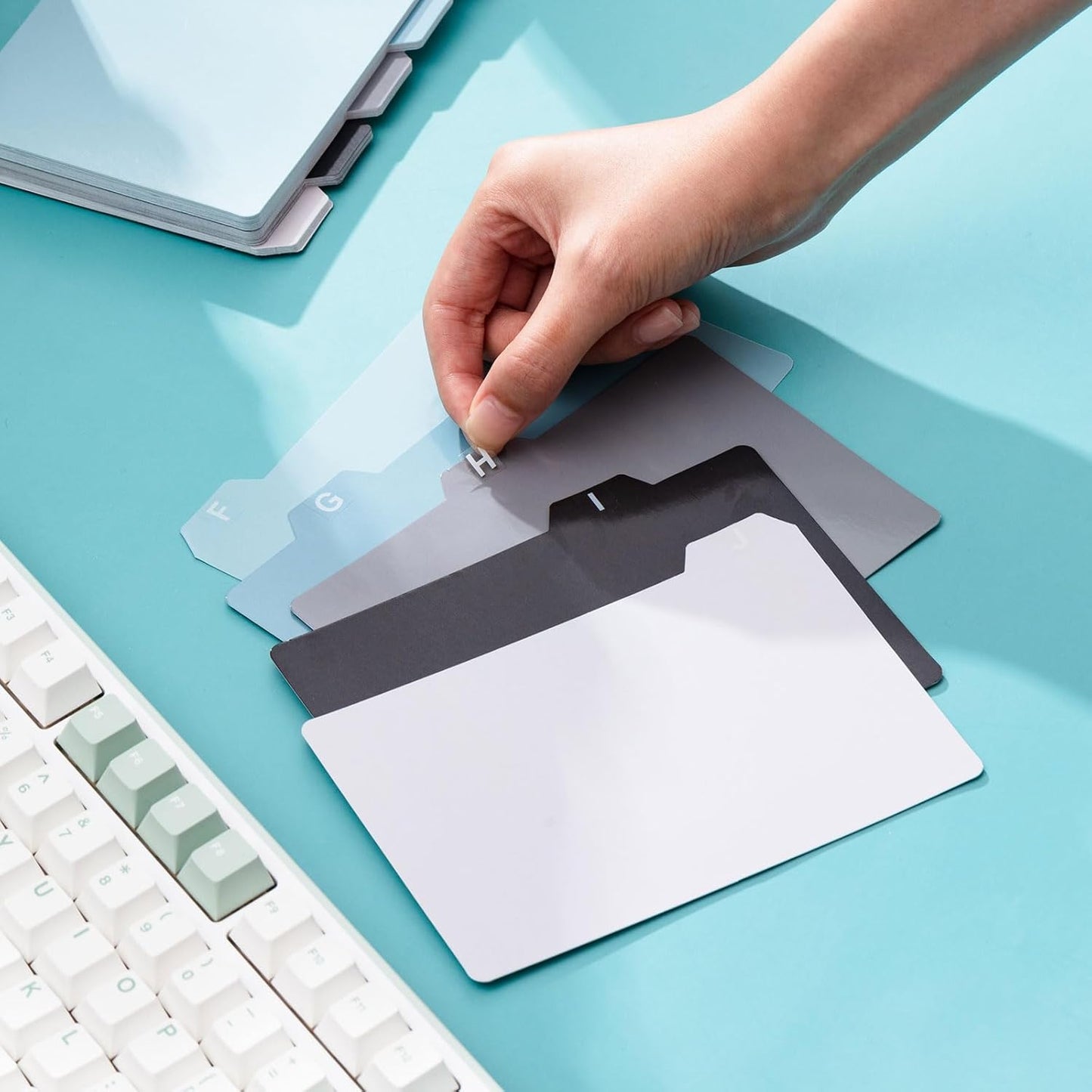 Harloon 52 Pcs Dry Erase Index Card Guide Set Include 50 Index Card Dividers 2 Number Alphabet Sticker with Tabs Photo Dividers for Office Business Back to School Supplies(4 x 6 Inch,Modern Blue)