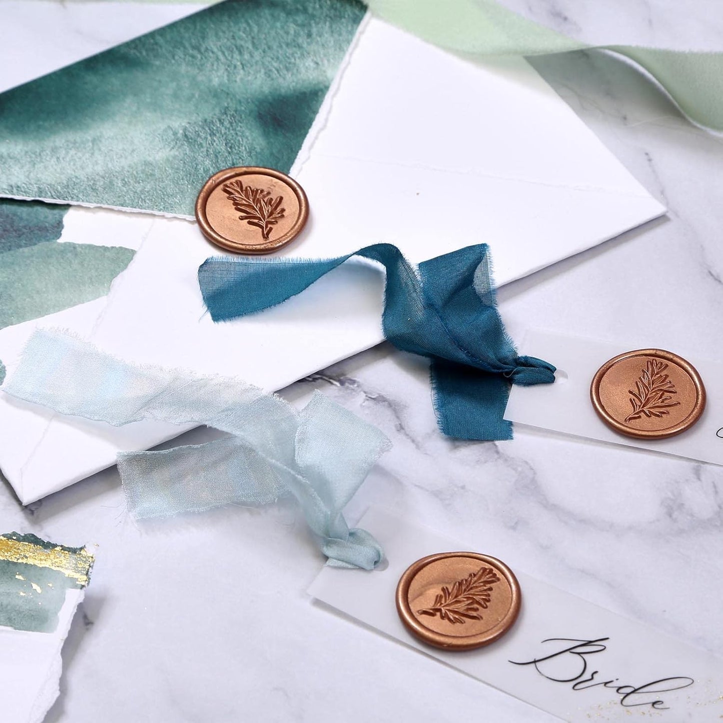 UNIQOOO Mailable Glue Gun Sealing Wax Sticks for Wax Seal Stamp - Copper Rusty Red Gold, Great for Wedding Invitations, Cards Envelopes, Snail Mails, Wine Packages, Gift Ideas, Pack of 8