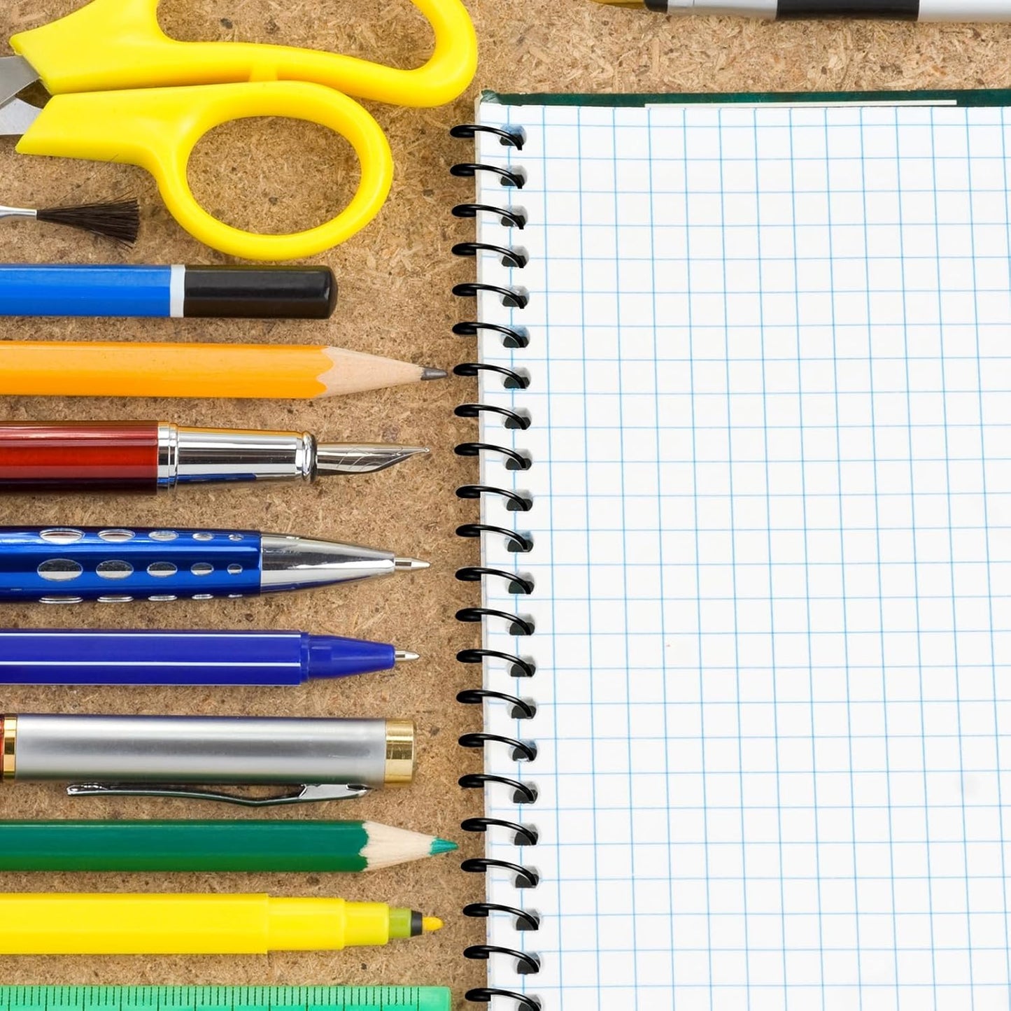 Leinuosen 120 Pack Plastic Spiral Binding Coils Kit Spirals Multi Size Coils for Binding Binder Combs Spines(5/16 Inch,Black)