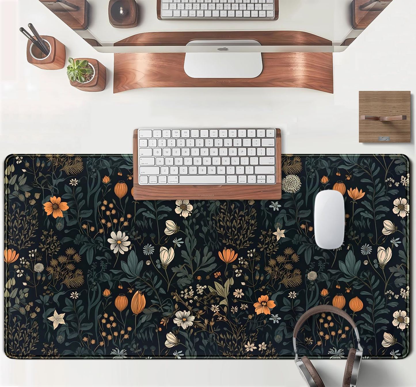 Cute Dark Floral Desk Mat Vintage Flowers Plant Mouse Pad XXL Large Extended Gaming Mousepad Women Office Decor Desk Pad, Big Laptop Computer Keyboard and Mouse Mat with Stitched Edges, 31.5x15.7 in