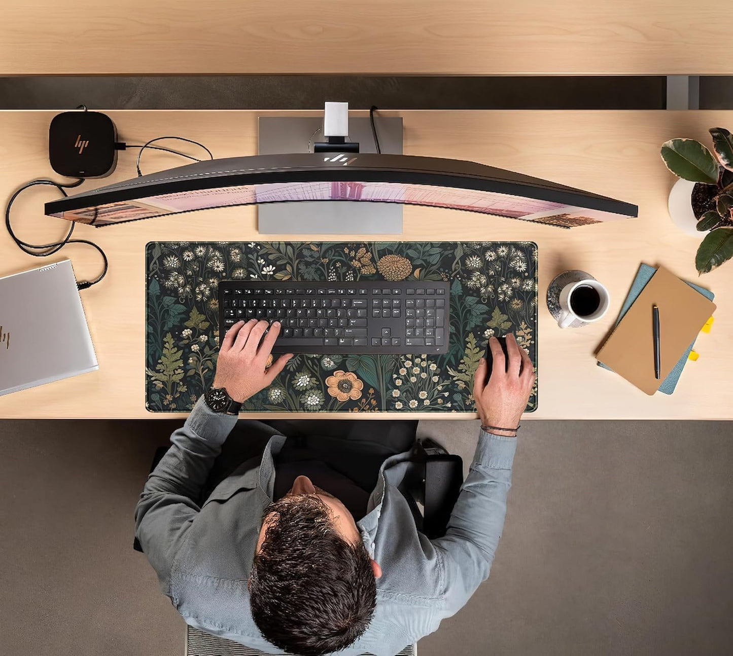 Dark Flower Desk Mat Floral Plants Mouse Pad, Aesthetic Wildflowers Large Gaming Mousepad Desk Pad, XXL Keyboard Mouse Mat Full Desktop Mat Women Office Desk Accessories Cover Mat 31.5"x15.75"