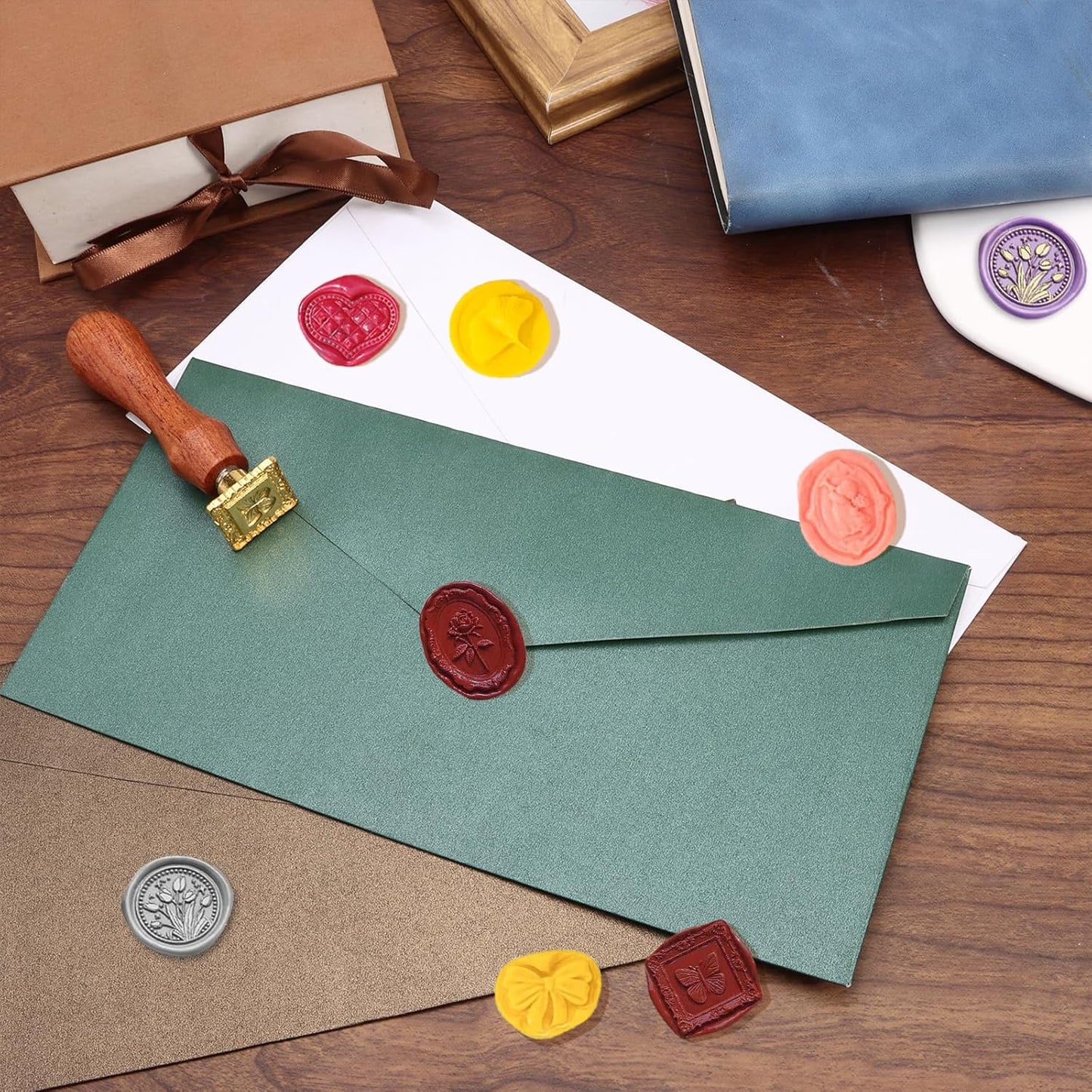 Wax Seal Stamp Kit, 21Pcs Draupnir Wax Stamp Seal,Vintage Classic Sealing Wax Stamp Head with Wooden Handle for Party Wedding Invitation Cards Envelopes Gift Wrapping Letter (20 Patterns)